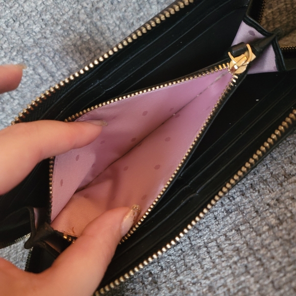Kate Spade New York Reese Park Lindsey Wallet in Black - Picture 3 of 16